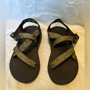 Mens Green Geometric Chaco Sandals - Outdoor- Hiking - Comfortable - Size 9